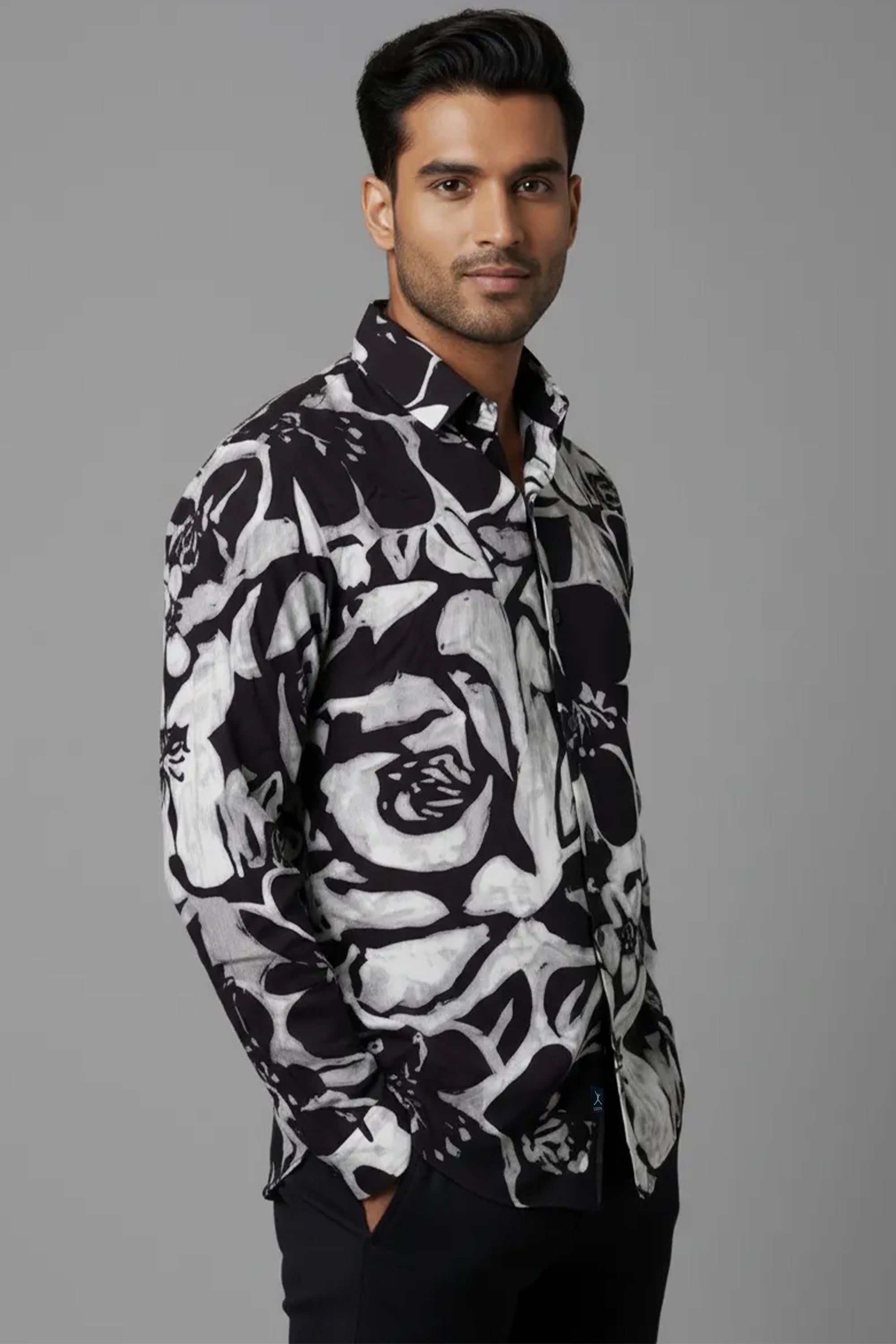 Slim Fit Printed L/S Shirt