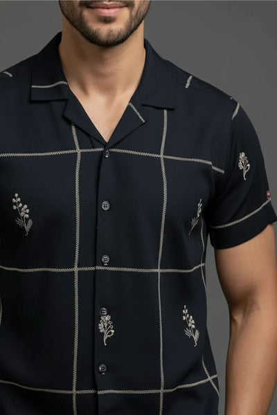 Slim Fit Printed S/S Shirt - Black | Beige