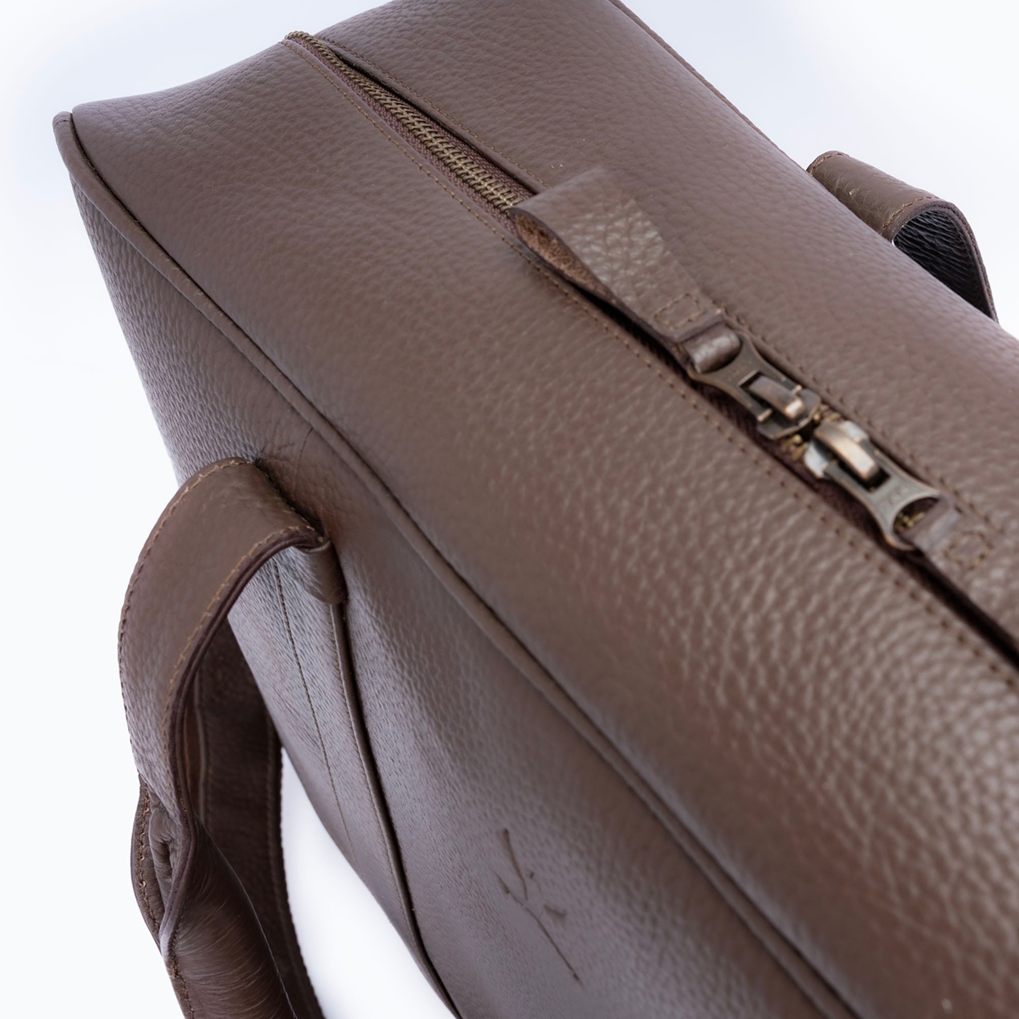 Commuter Italian Leather Duffel Bag - Brown