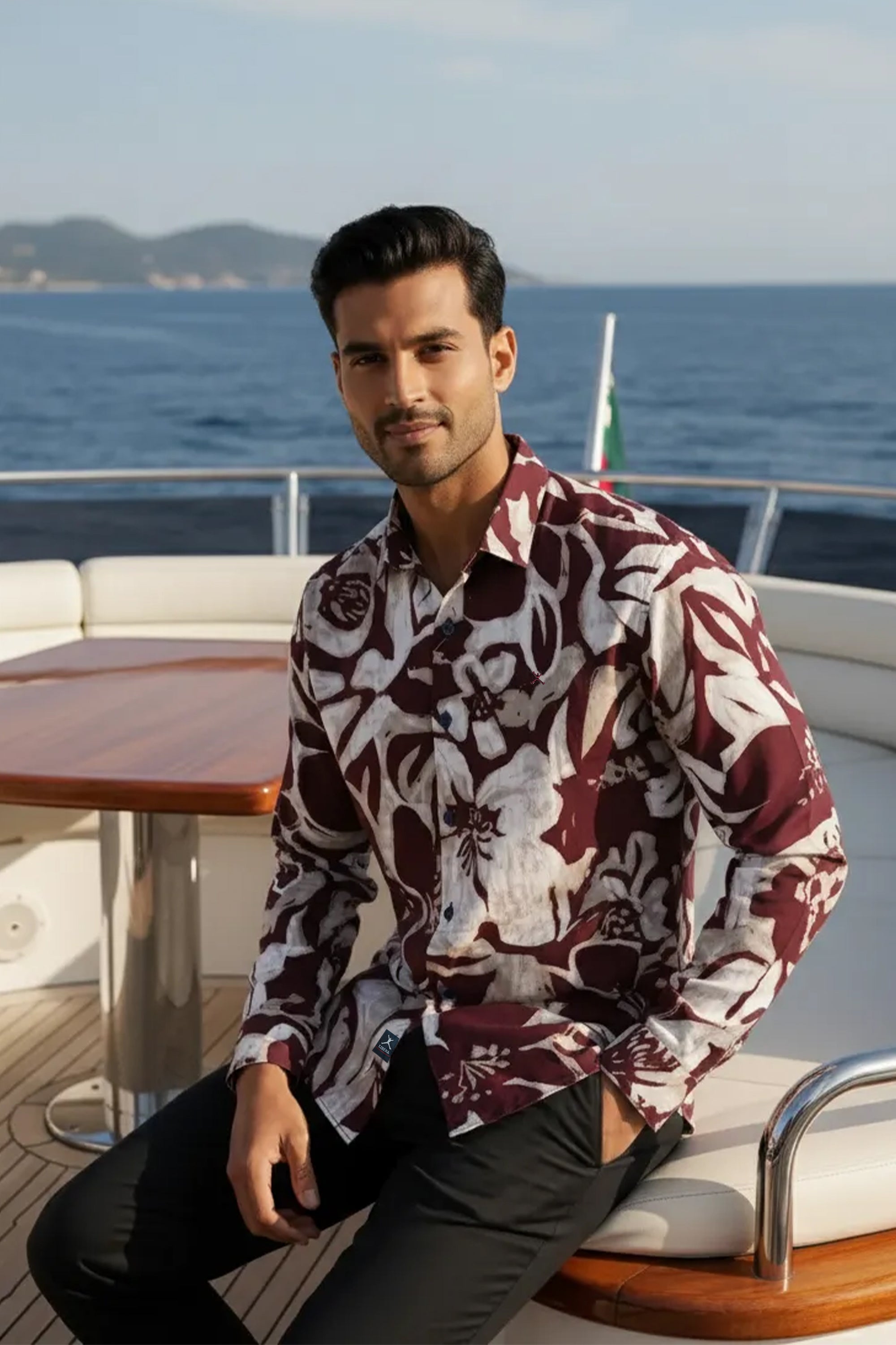 Slim Fit Printed L/S Shirt