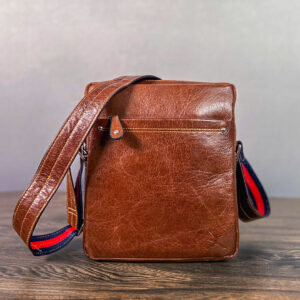 Leather Messenger Bag - Light Brown